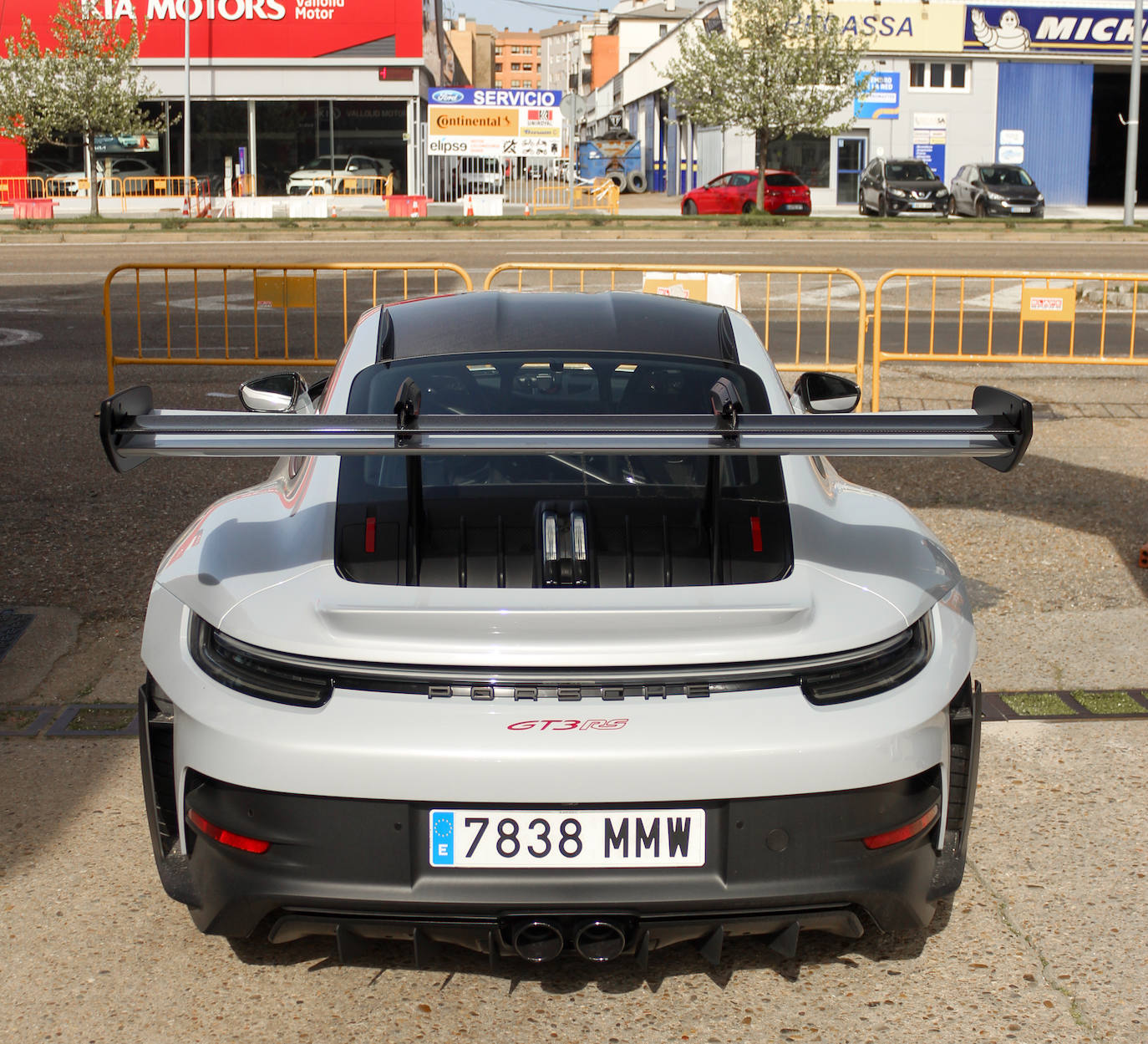 Fotografías de la concentración de automóviles Porsche en Valladolid