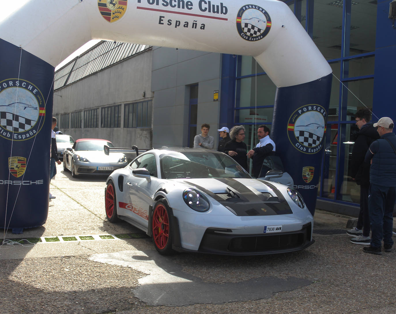 Fotografías de la concentración de automóviles Porsche en Valladolid