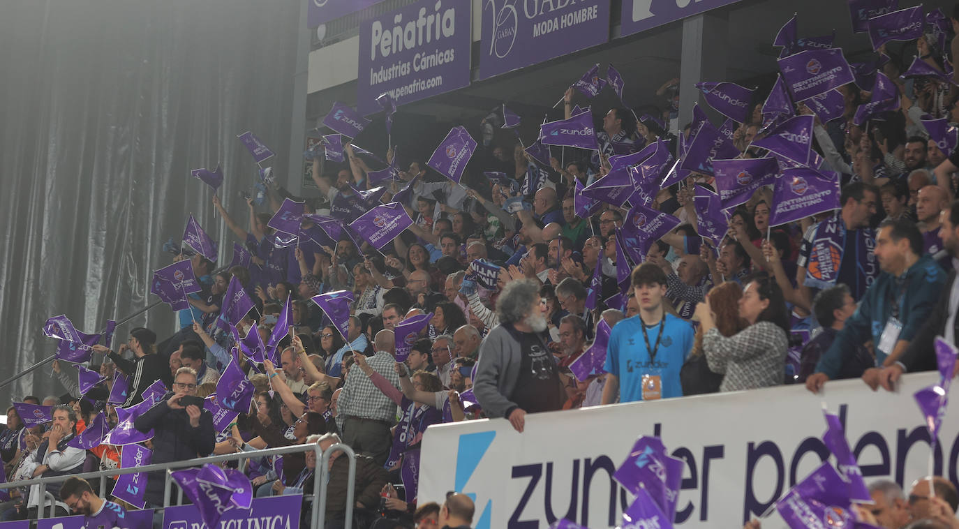 Así animó la afición palentina al Zunder ante el Real Madrid