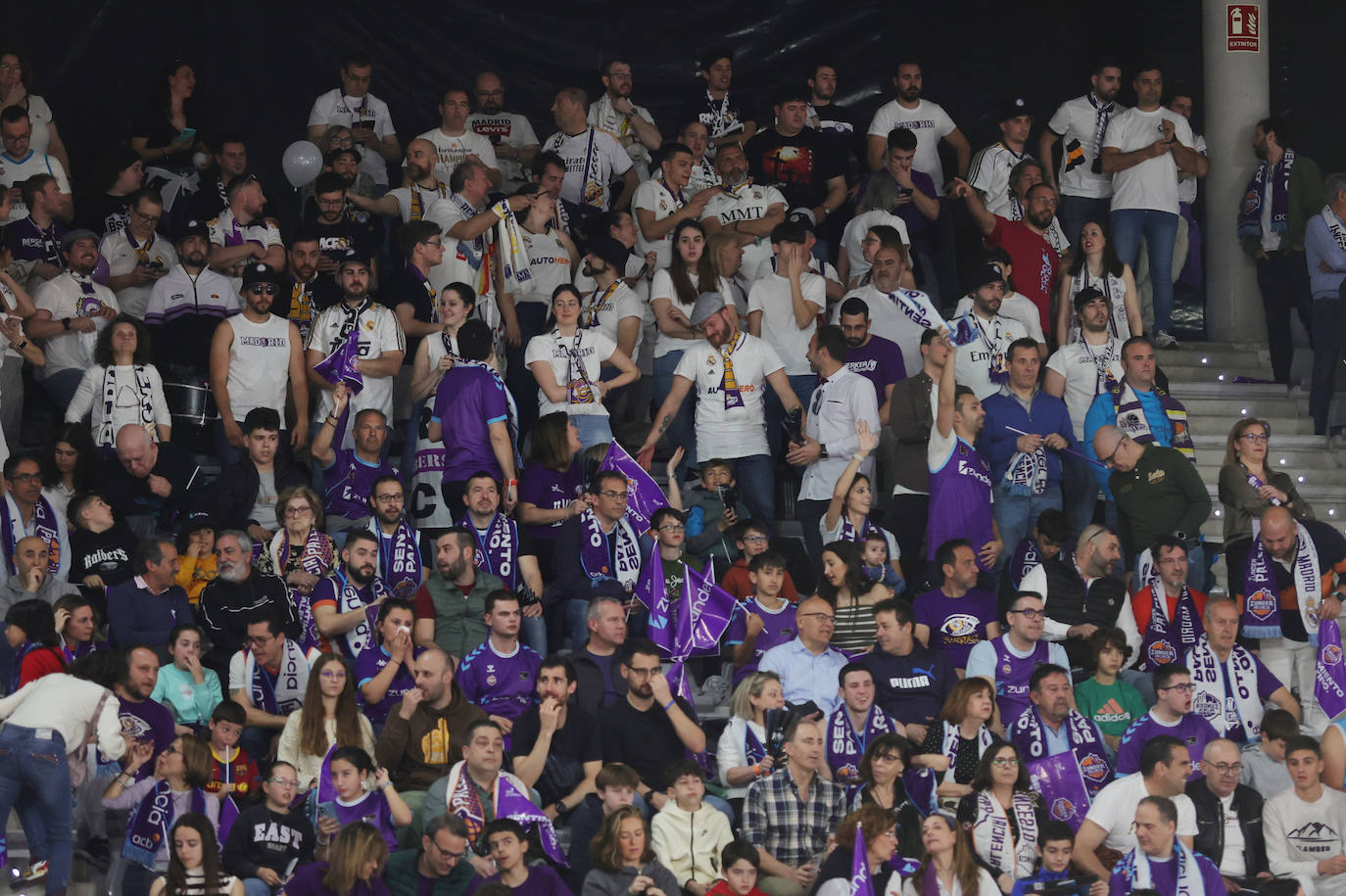 Así animó la afición palentina al Zunder ante el Real Madrid