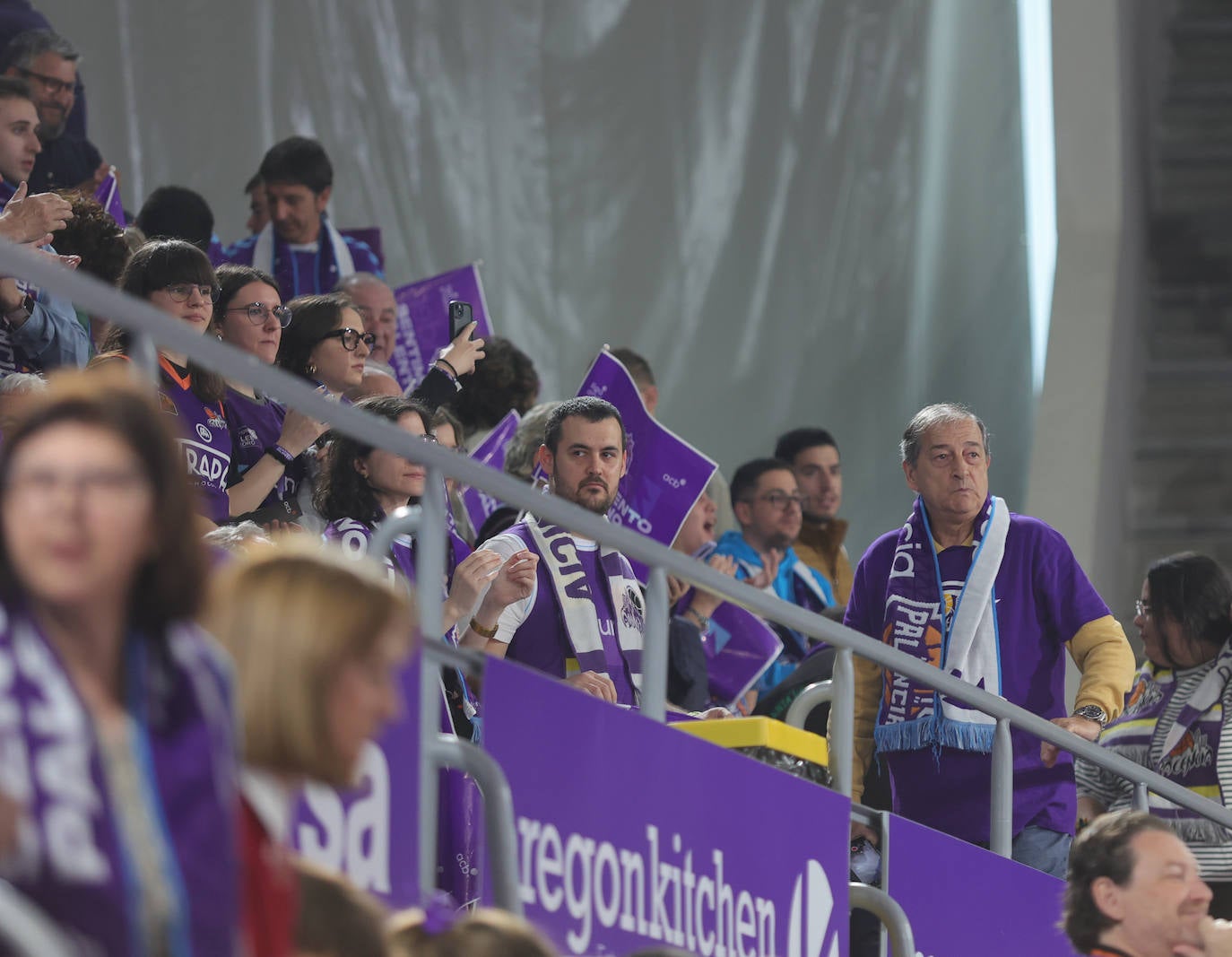 Así animó la afición palentina al Zunder ante el Real Madrid