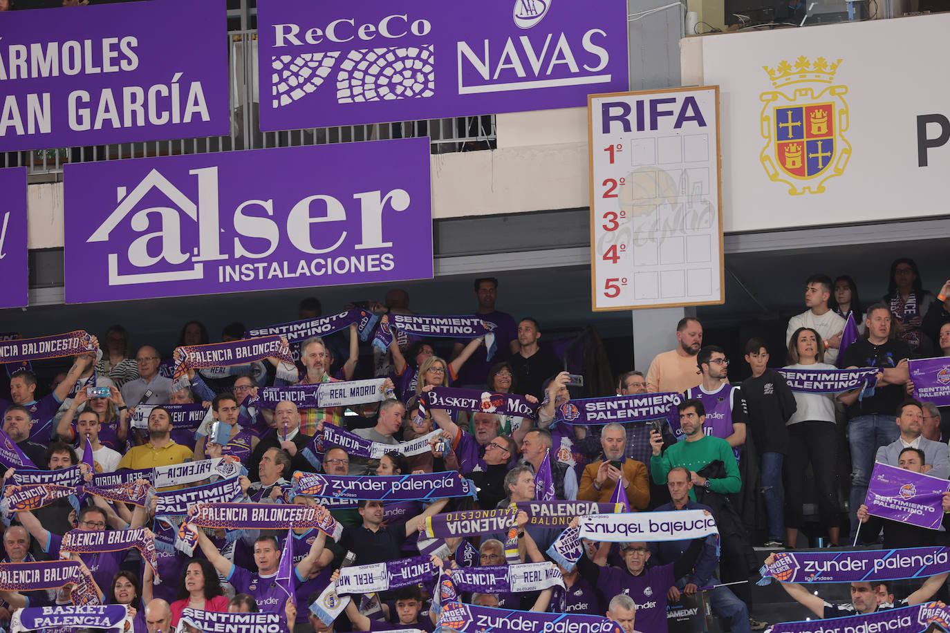 Así animó la afición palentina al Zunder ante el Real Madrid