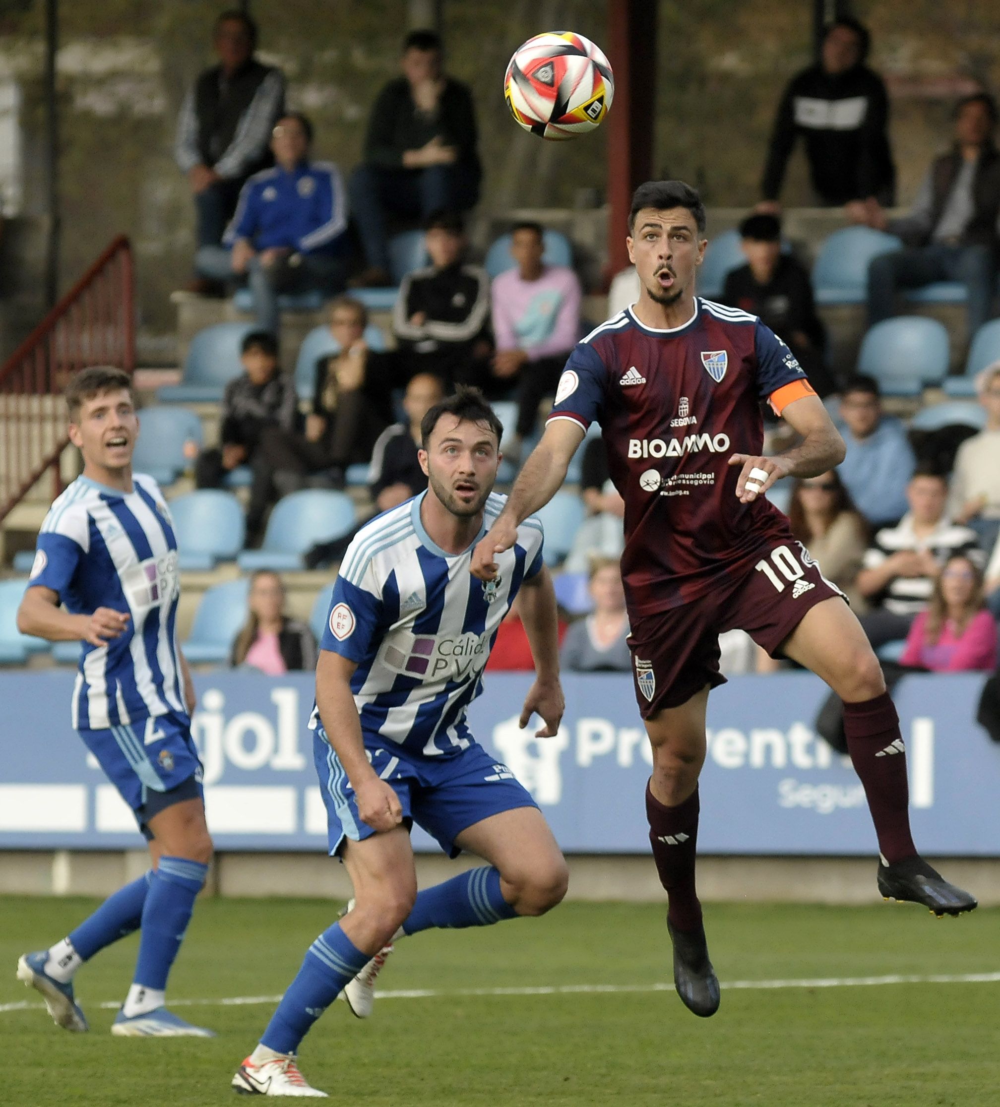 Las mejores imágenes del partido entre el Talavera y la Segoviana