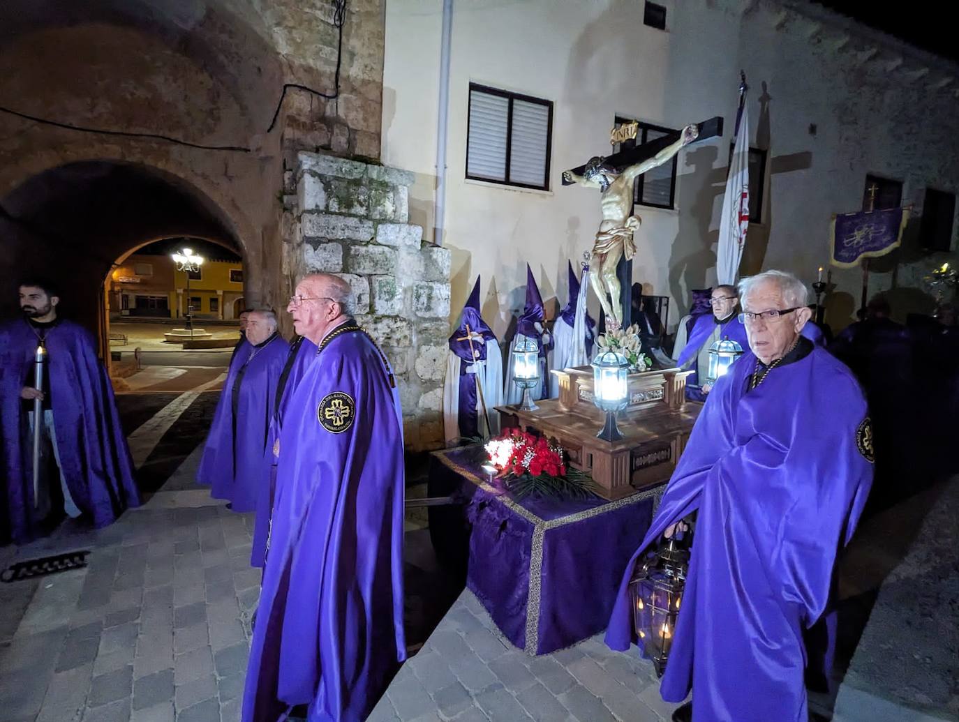 Las imágenes de la procesión del Rosario de Dolor en Torrelobatón