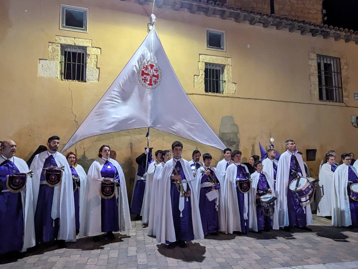 Las imágenes de la procesión del Rosario de Dolor en Torrelobatón