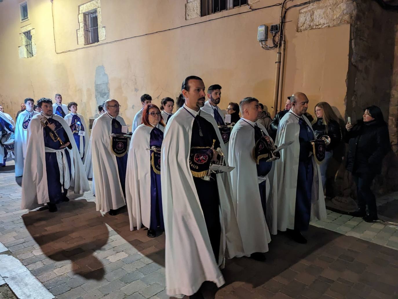 Las imágenes de la procesión del Rosario de Dolor en Torrelobatón