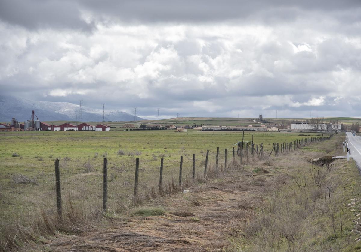 Terrenos del futuro polígono industrial de Abades.