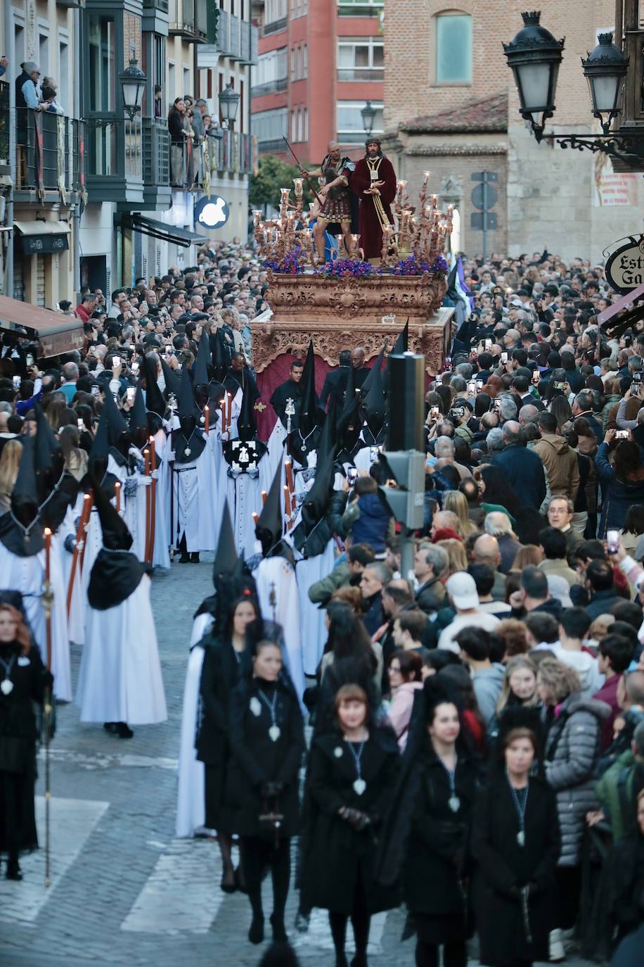 Procesión de Amor y Misericordia en la Semana Santa de Valladolid 2024