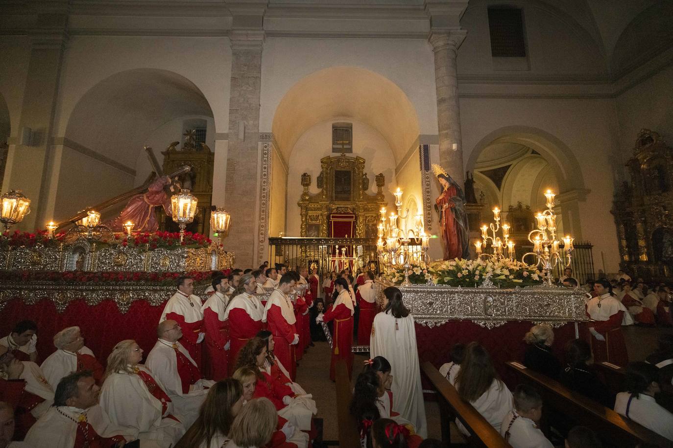 Las lágrimas de los cofrades por la suspensión de la procesión del Encuentro