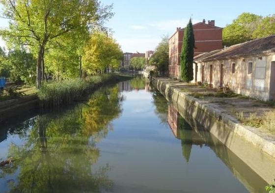 Imagen de archivo de la dársena del Canal de Castilla en Valladolid.