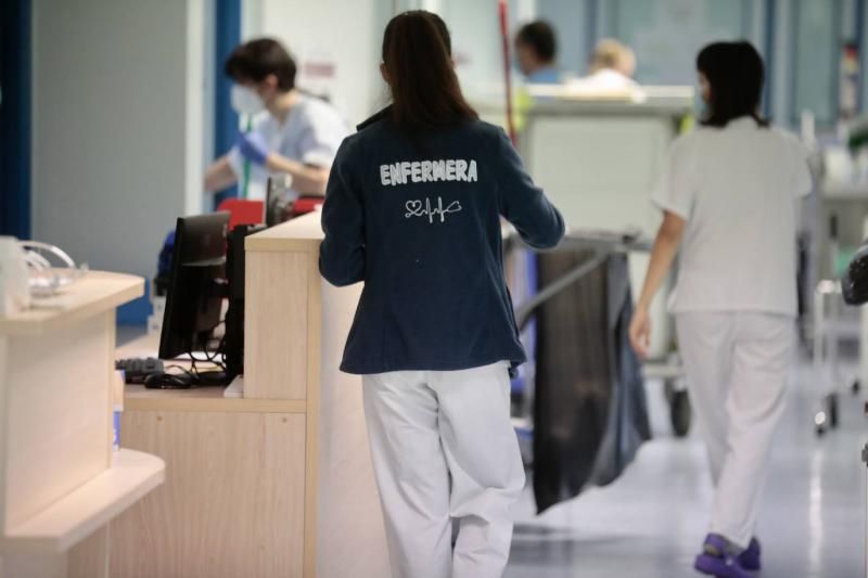 Imagen de archivo de un pasillo del Hospital Clínico de Valladolid.