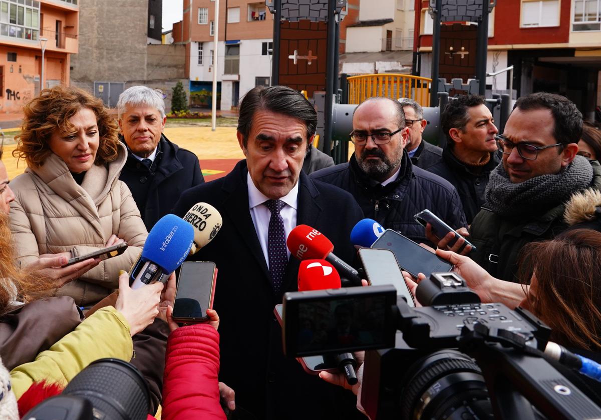 El consejero de Medio Ambiente, Juan Carlos Suárez-Quiñones, este martes en Ponferrada.