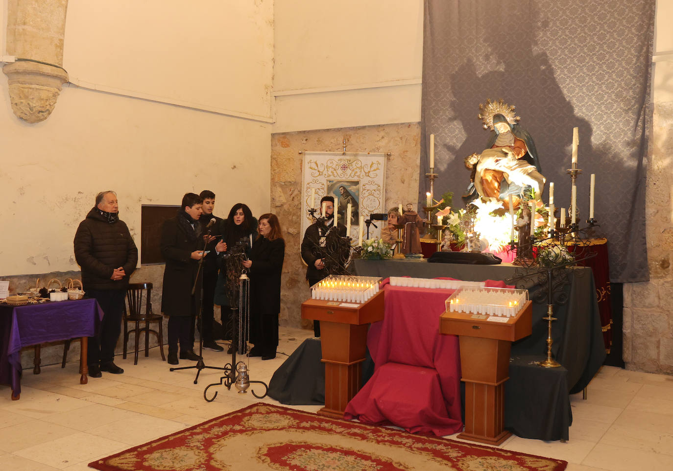 La lluvia desluce la celebración del Miércoles Santo