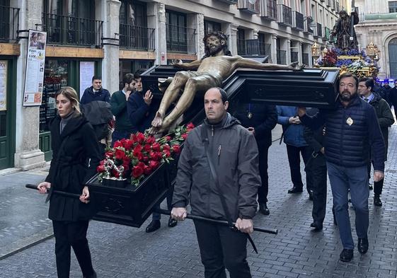 Traslado esta mañana de las imágenes que ayer tuvieron que resguardarse en la Vera Cruz.