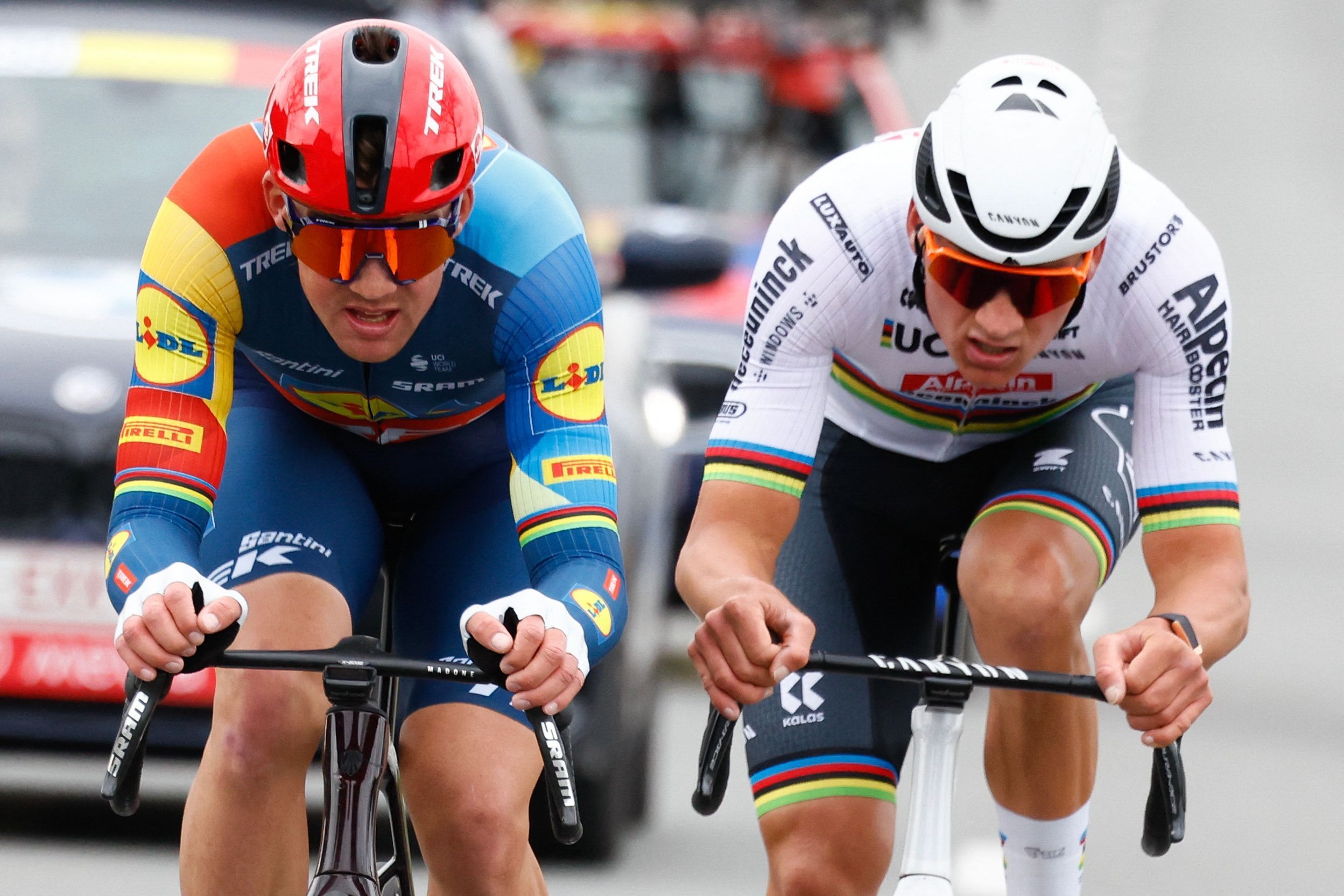 Pedersen y Van der Poel, el pasado domingo, en la clásica belga Gent-Wevelgem, en la que se impuso el primero al sprint.