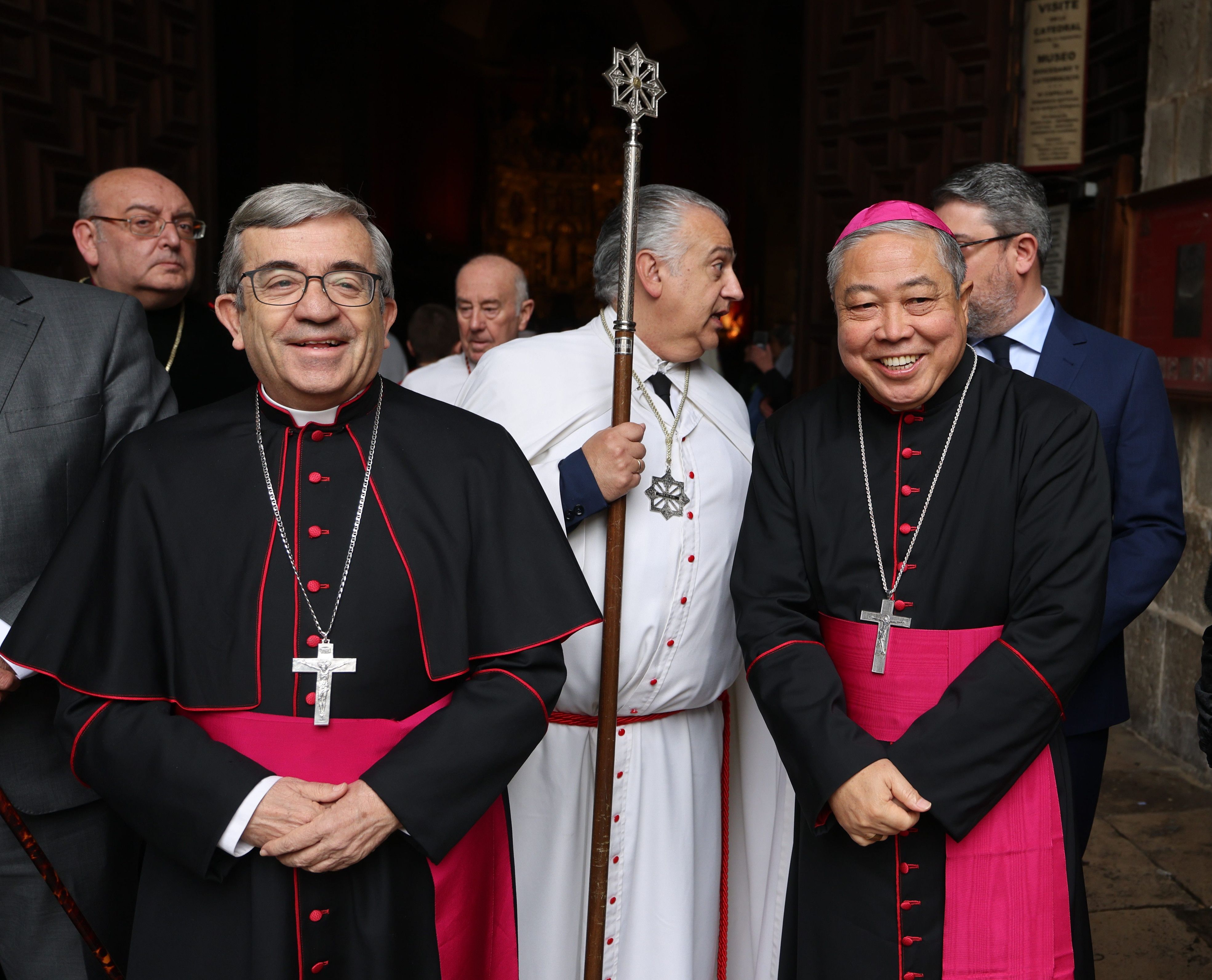 El arzobispo Luis Argüello y el nuncio del Papa, Bernardito Auza.