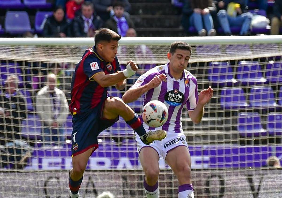 Tárrega obstaculiza la recepción de Brugué.