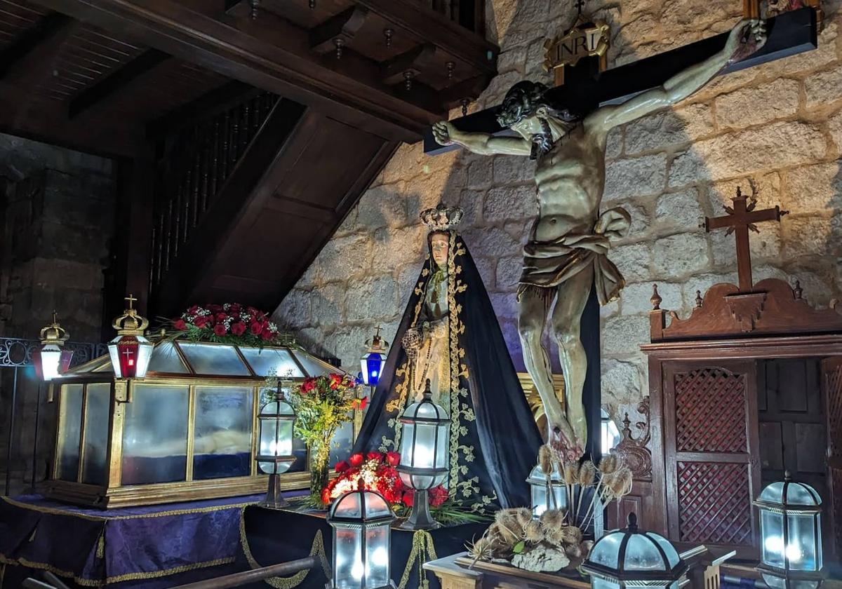 Los cofrades del Santo Sepulcro encabezaron esta procesión.