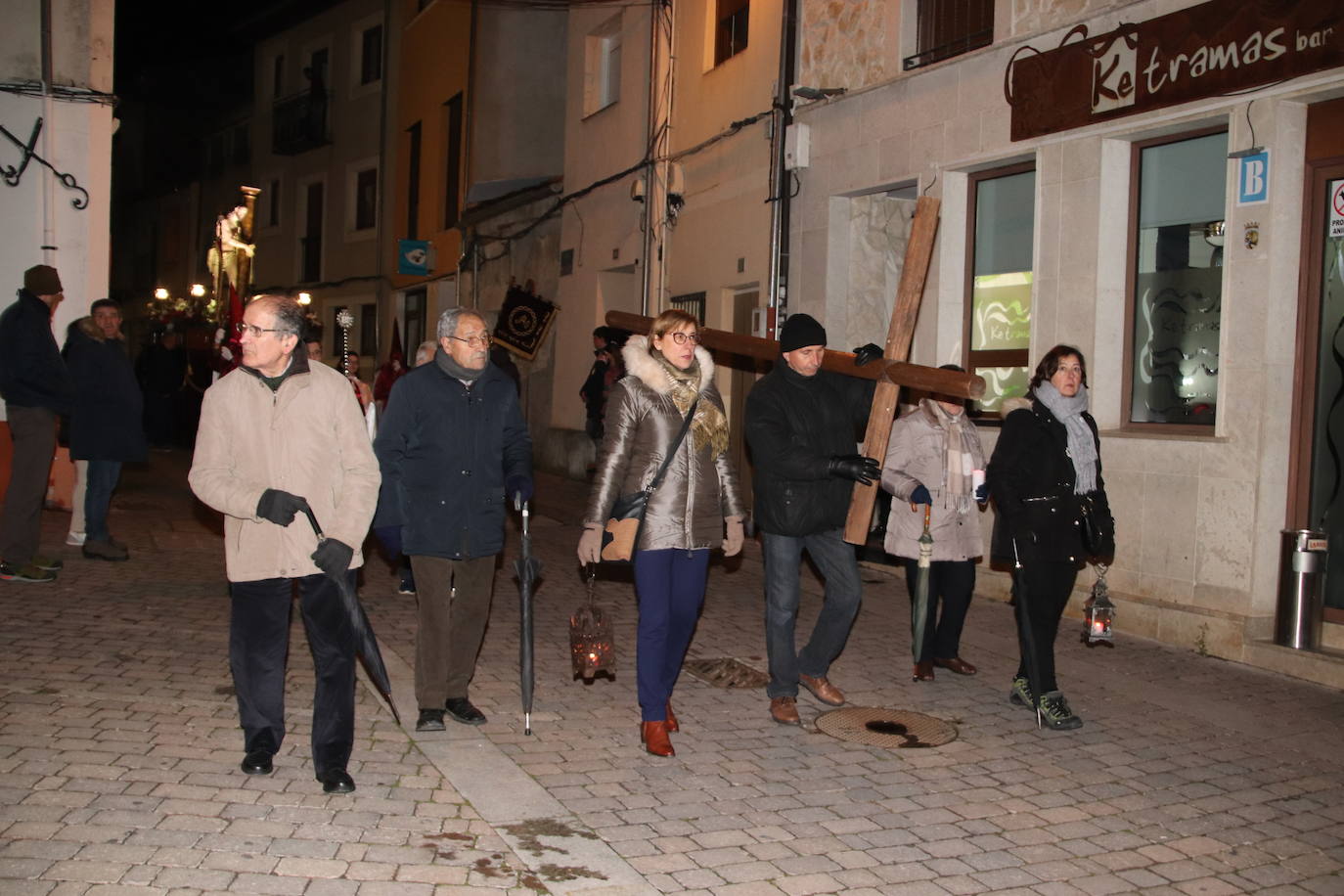 El Viernes Santo de Cuéllar, en imágenes