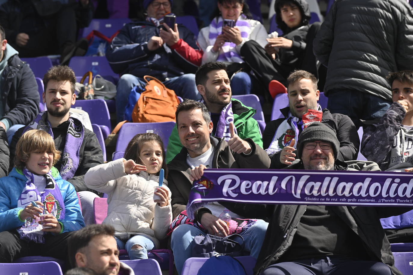 Búscate en la grada del estadio José Zorrilla (3/4)