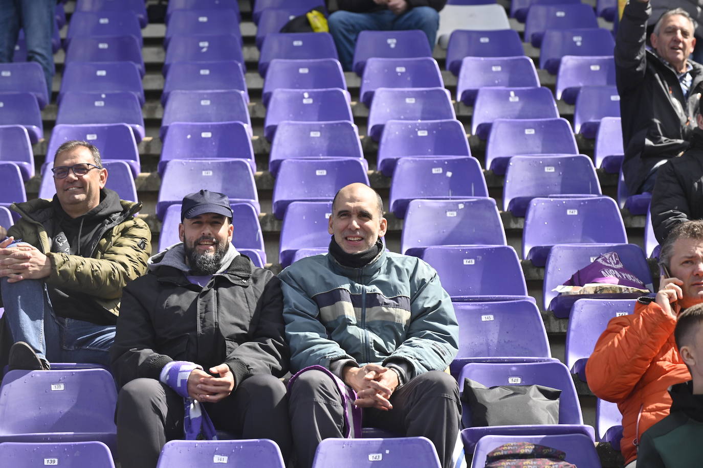 Búscate en la grada del estadio José Zorrilla (3/4)