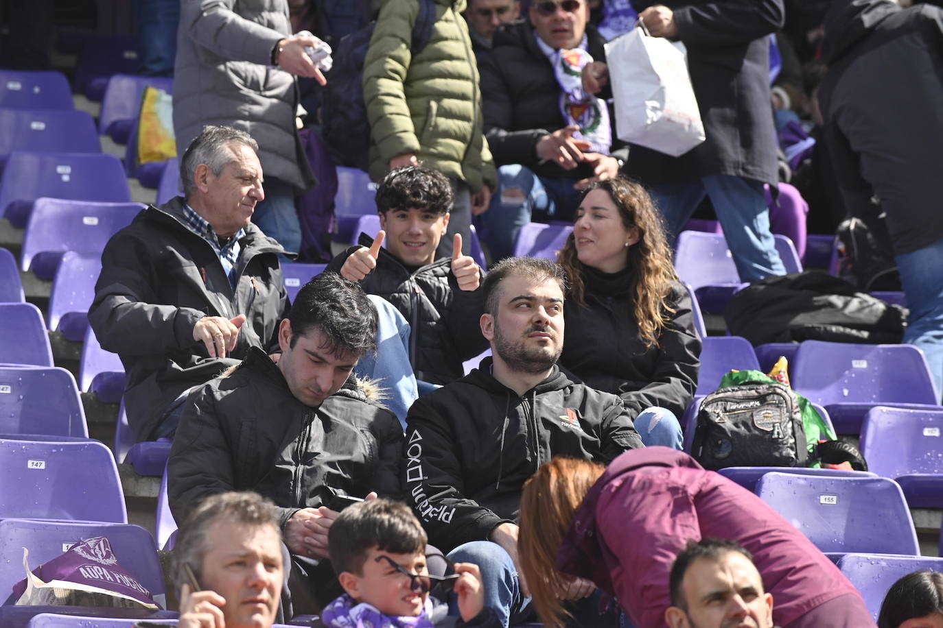 Búscate en la grada del estadio José Zorrilla (3/4)