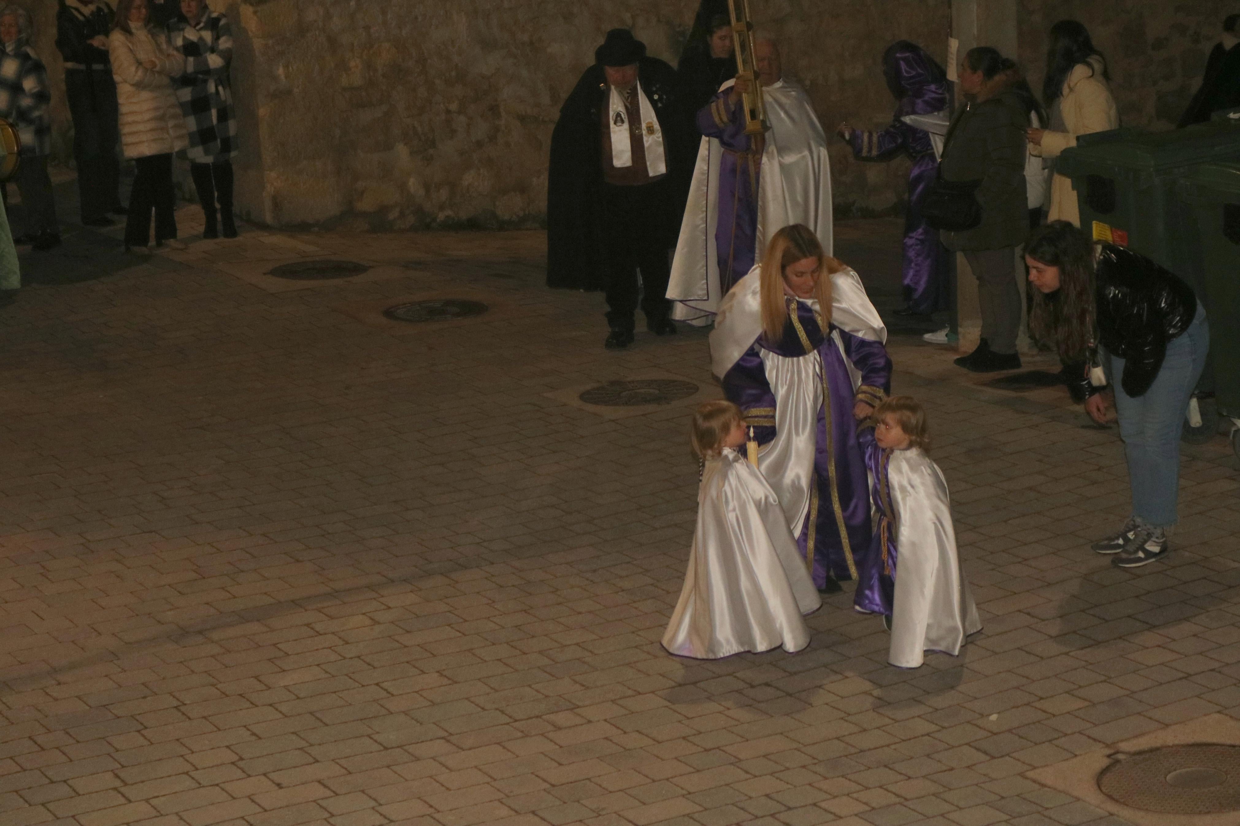 Procesión del Silencio y la Luz en Baltanás