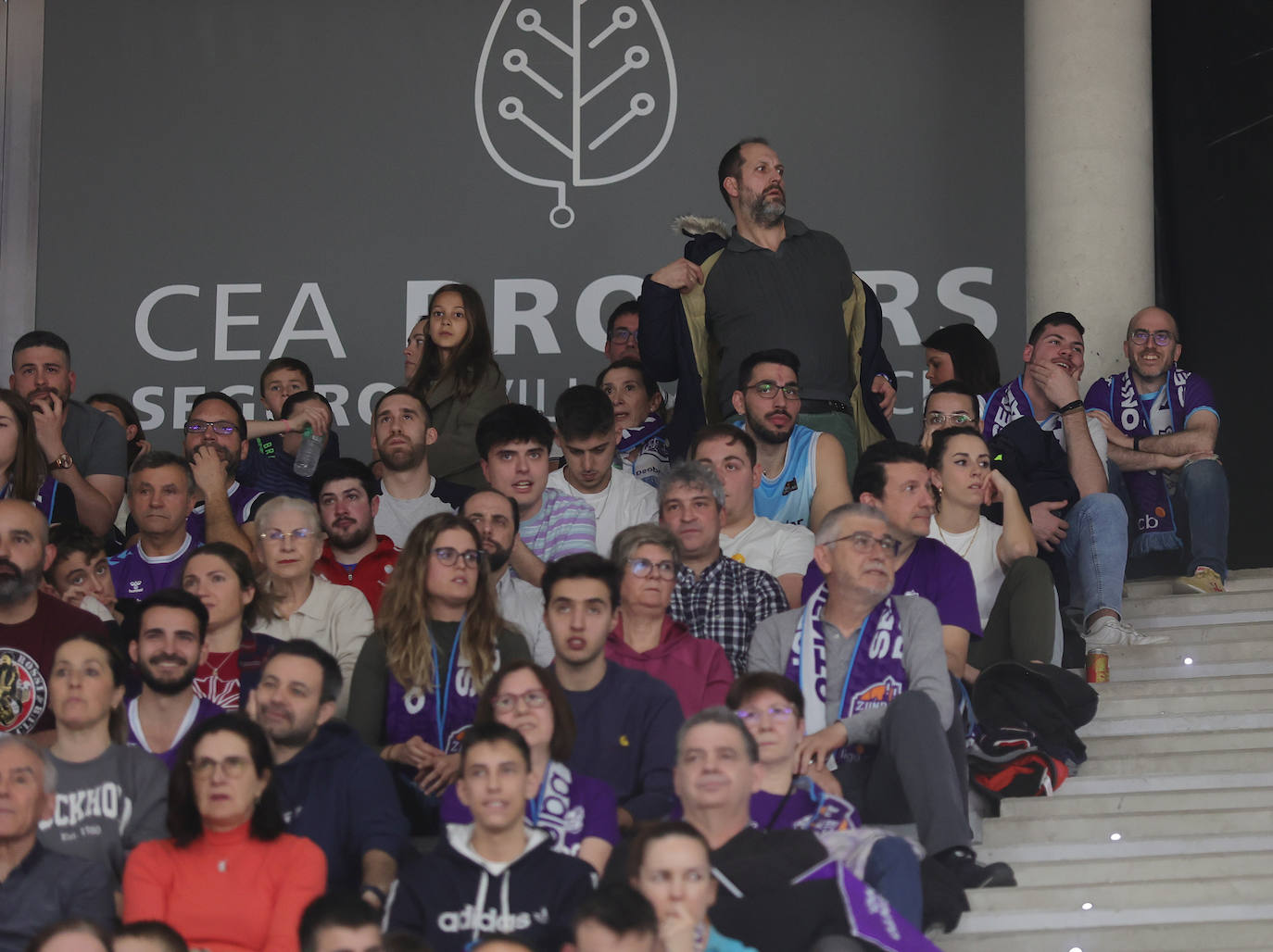 Zunder Palencia-Lenovo Tenerife: Búscate en la grada