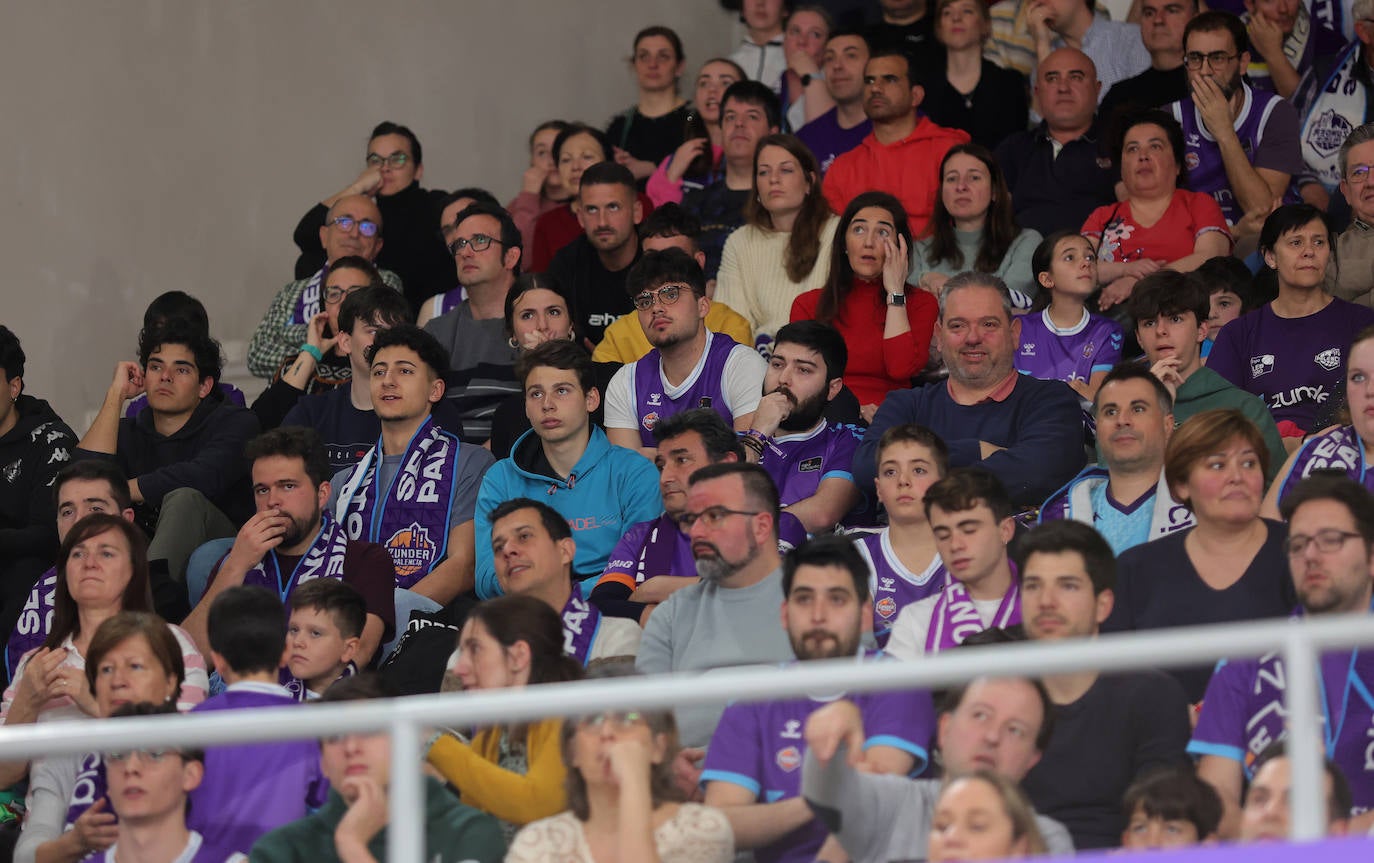 Zunder Palencia-Lenovo Tenerife: Búscate en la grada