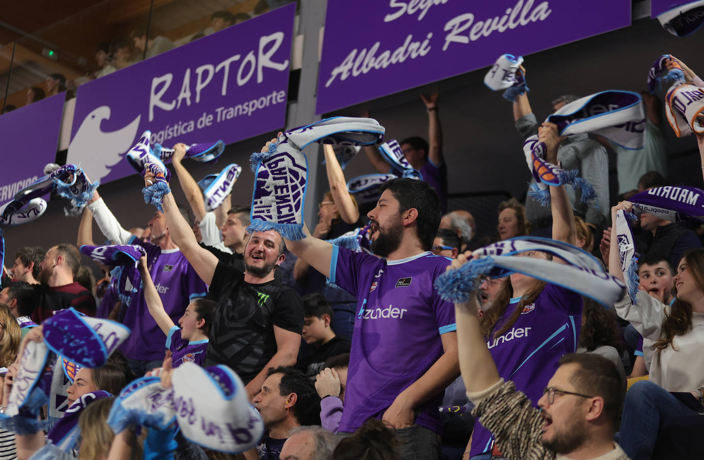 Zunder Palencia-Lenovo Tenerife: Búscate en la grada