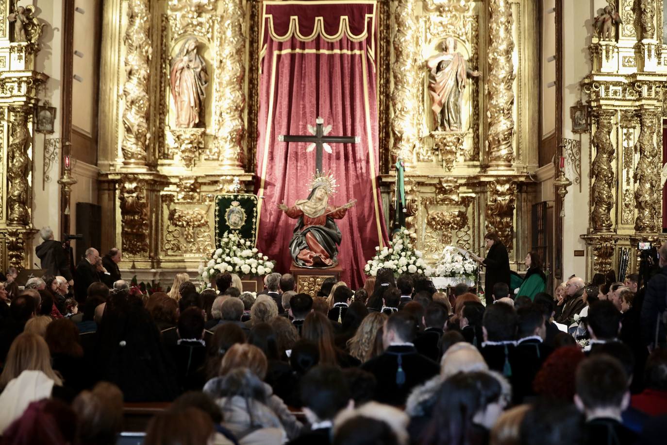 Ofrecimiento de los dolores de Valladolid a la Santísima Virgen