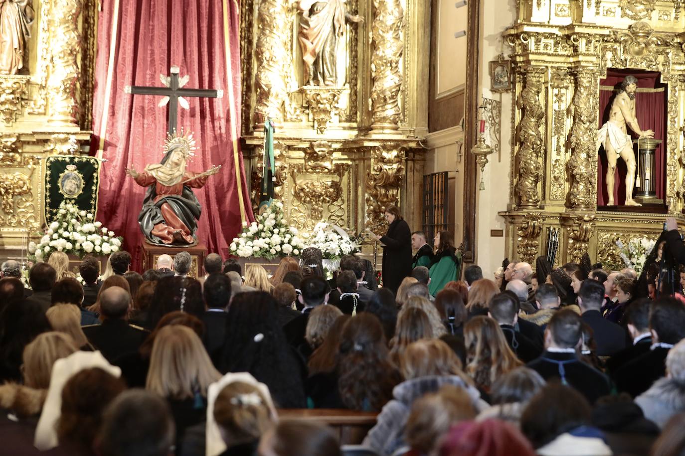 Ofrecimiento de los dolores de Valladolid a la Santísima Virgen