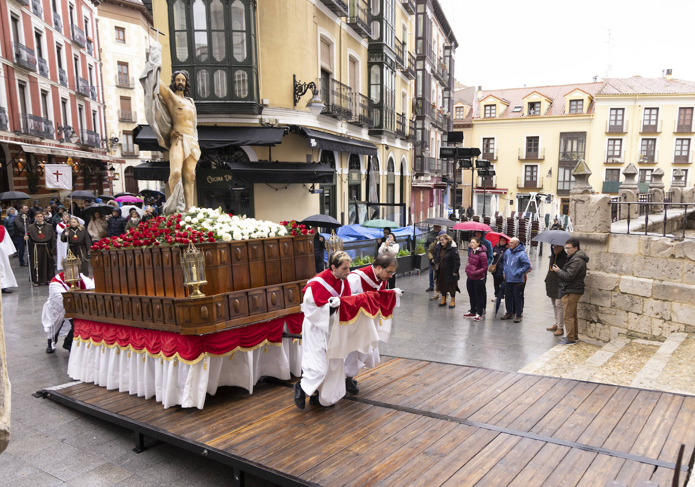 Las imágenes del Domingo de Resurrección en Valladolid