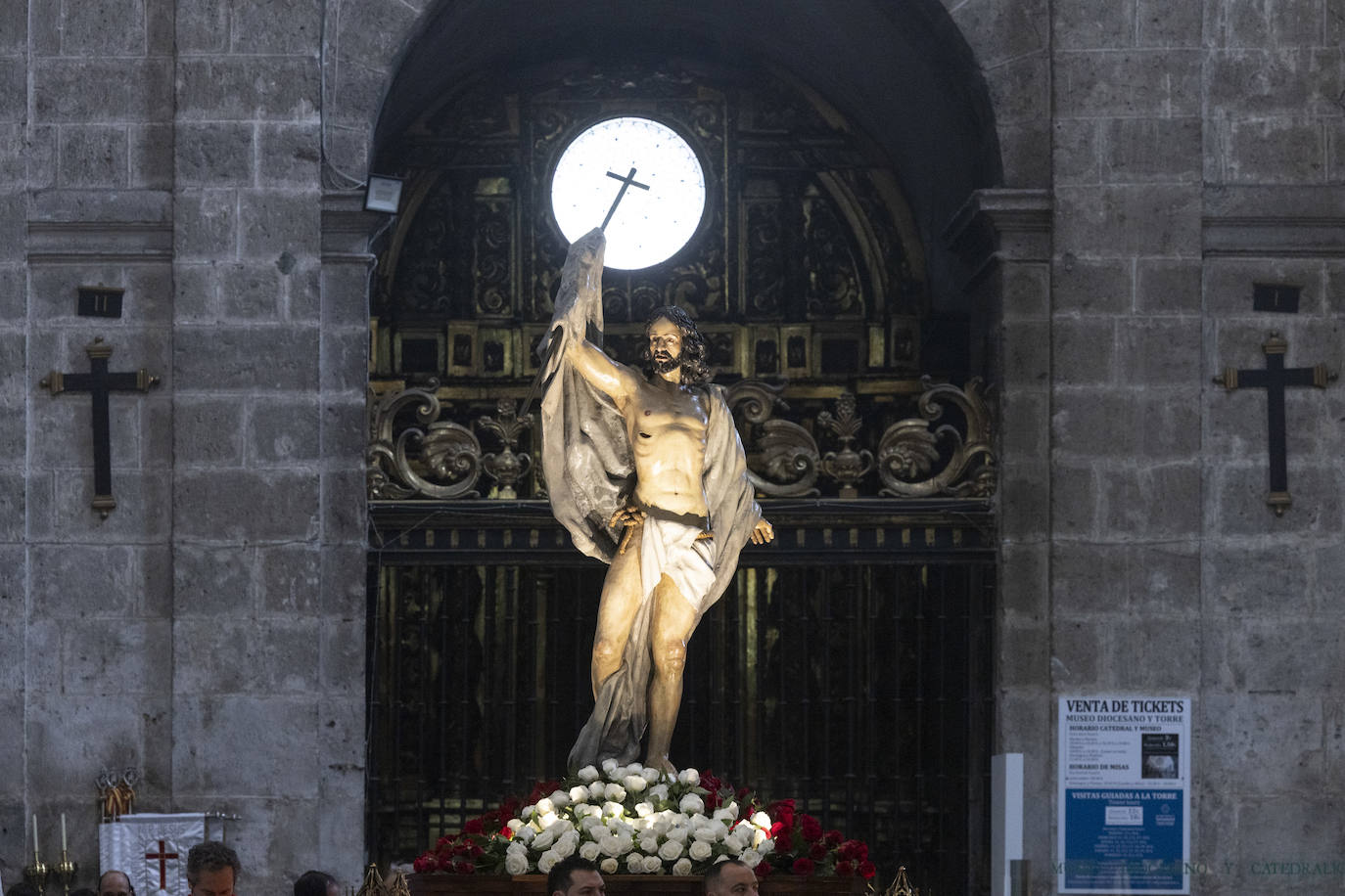 Las imágenes del Domingo de Resurrección en Valladolid