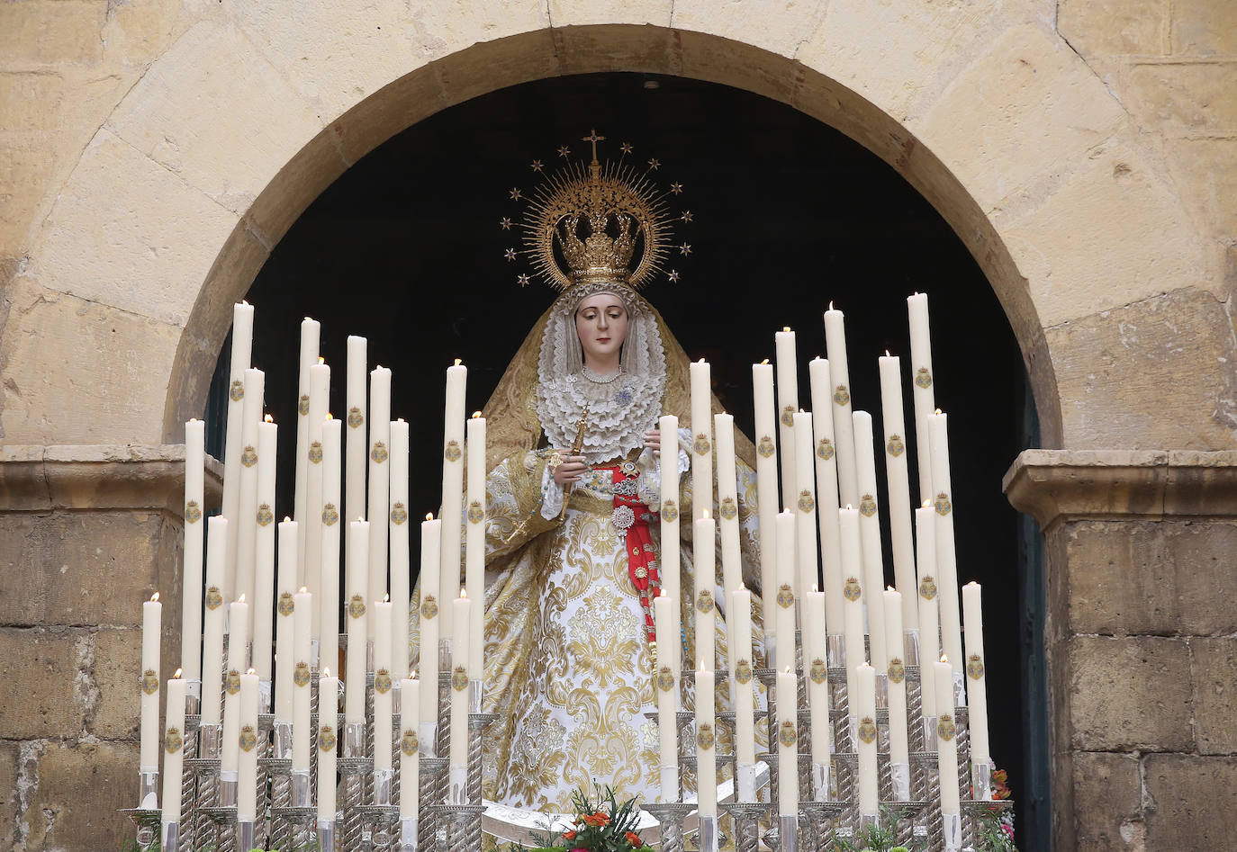 La procesión del Encuentro, en imágenes