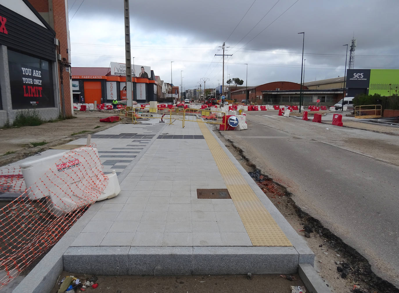 Obras en la Avenida Norte de Castilla en Valladolid