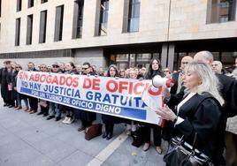 Protesta de los letrados del turno de oficio en los juzgados en Valladolid.