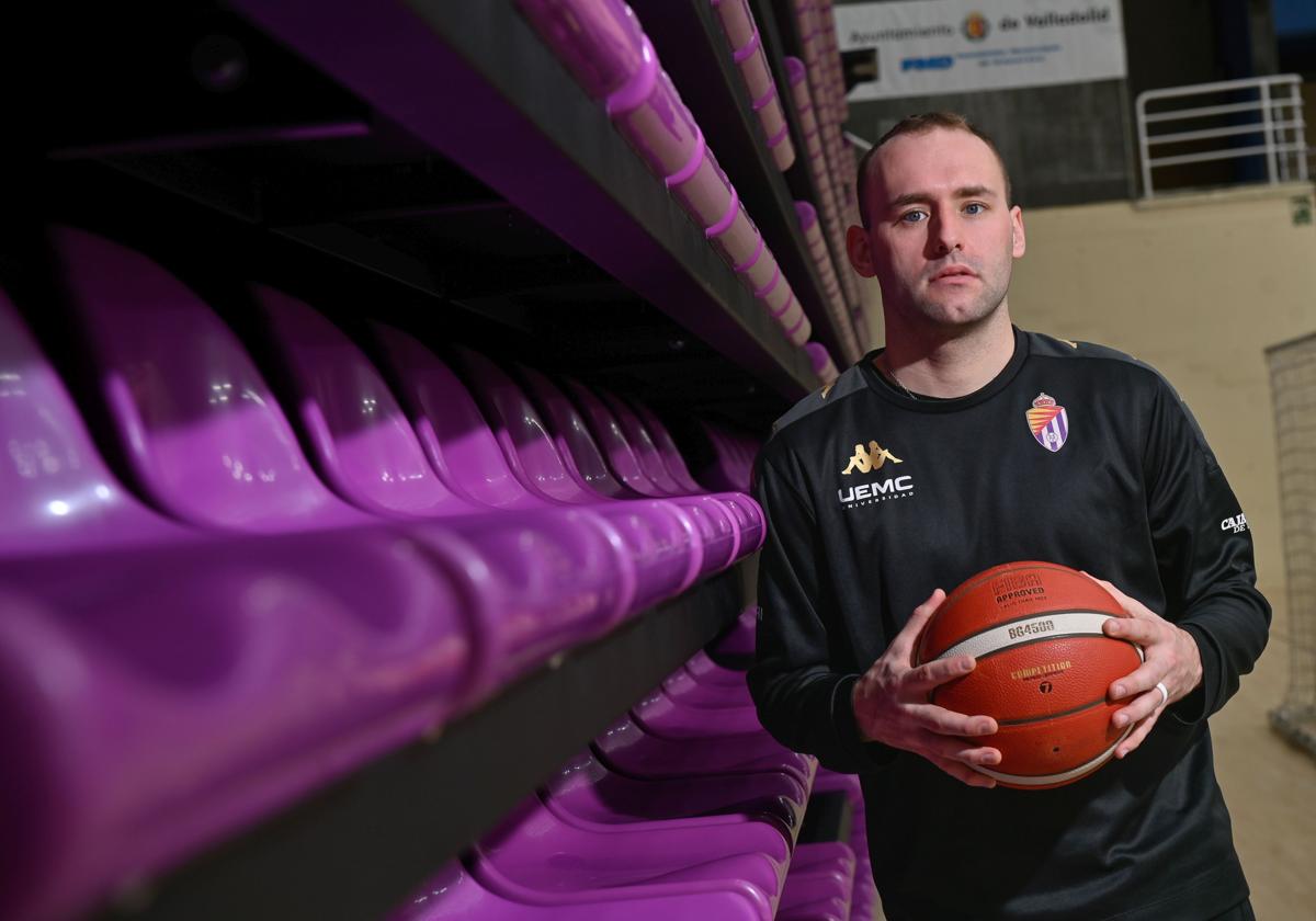 Siete partidos de sanción a Devin Schmidt