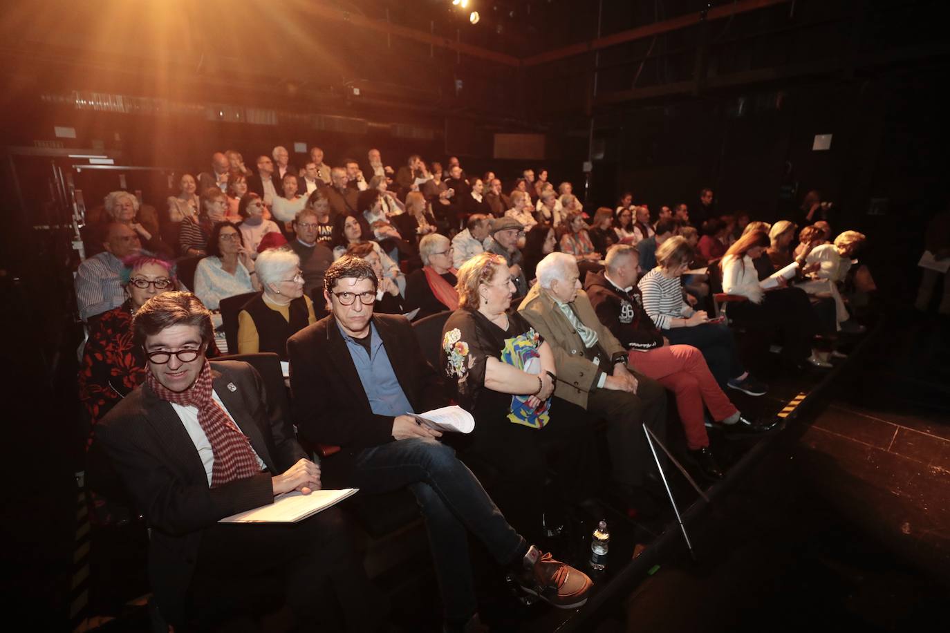 La actriz Eva Martín lee el manifiesto del Día Mundial del Teatro