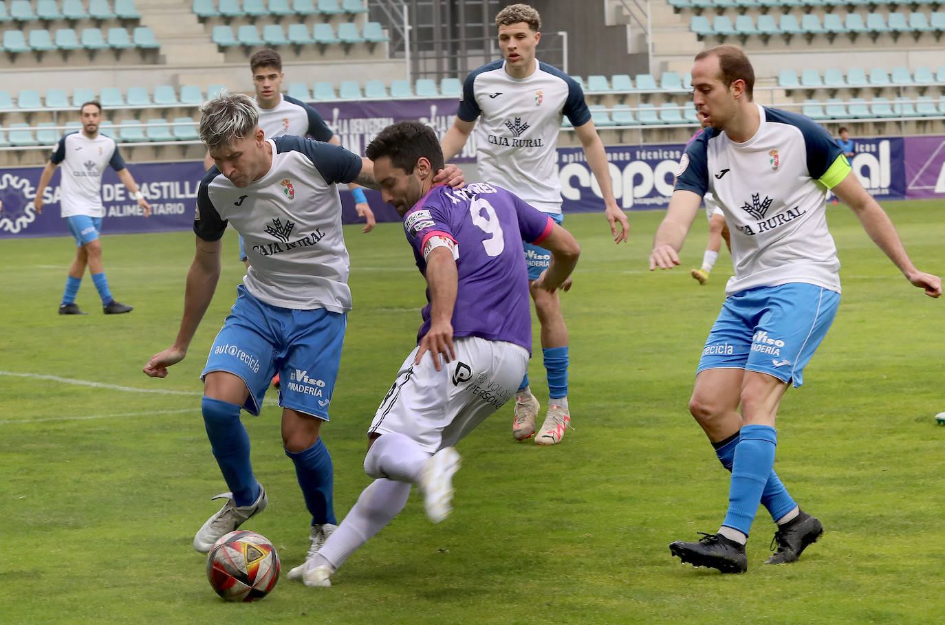 El Palencia CF vence en casa al Villaralbo