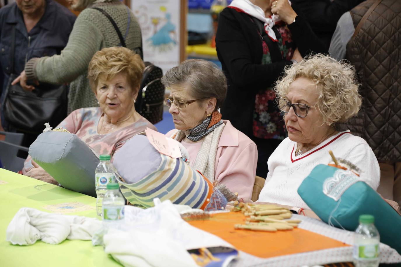 El Encuentro de Encajeras de Cogeces del Monte, en imágenes