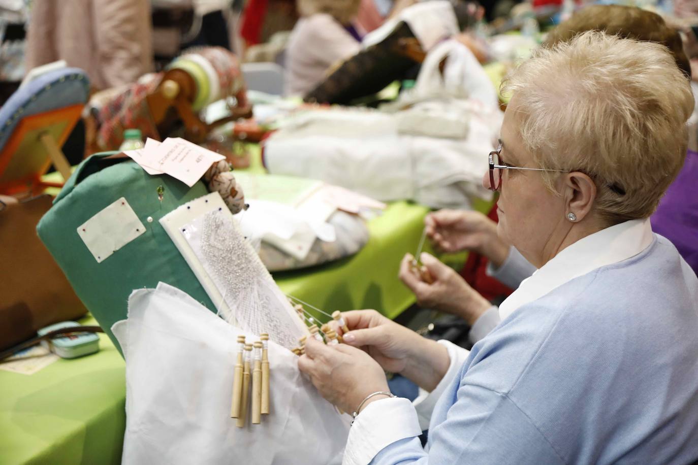 El Encuentro de Encajeras de Cogeces del Monte, en imágenes