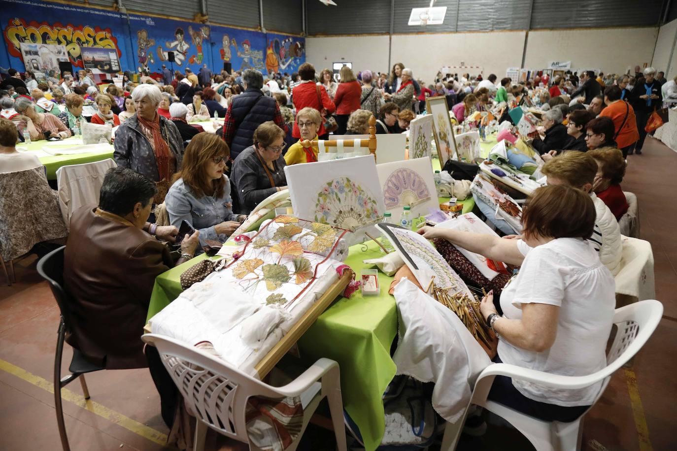 El Encuentro de Encajeras de Cogeces del Monte, en imágenes