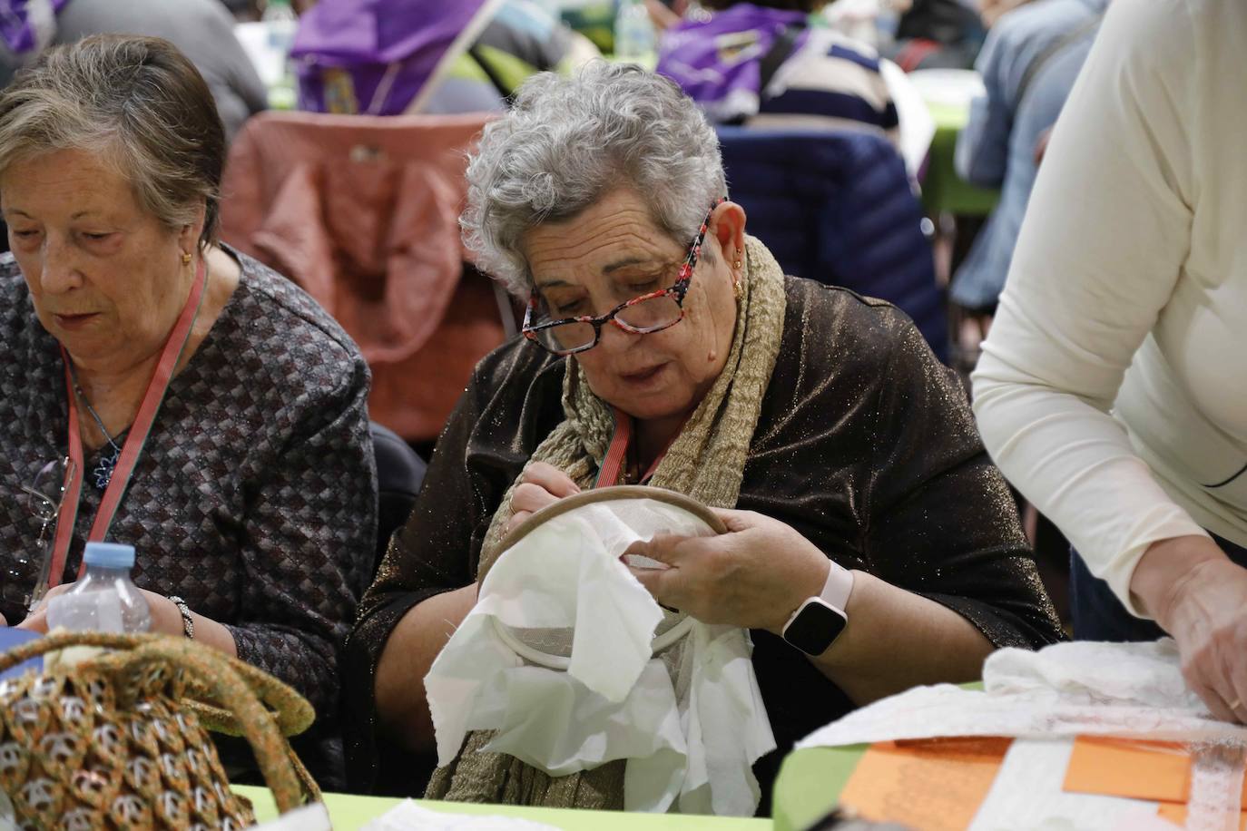 El Encuentro de Encajeras de Cogeces del Monte, en imágenes