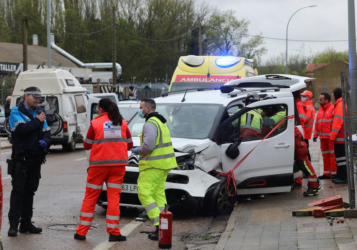 Accidente ocurrido este domingo en la N-610a en Palencia.