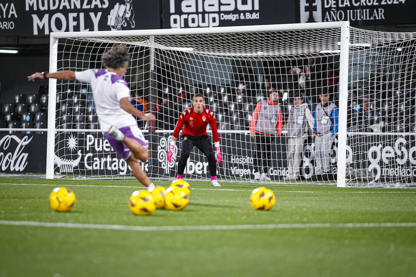 La victoria del Real Valladolid en Cartagena, en imágenes