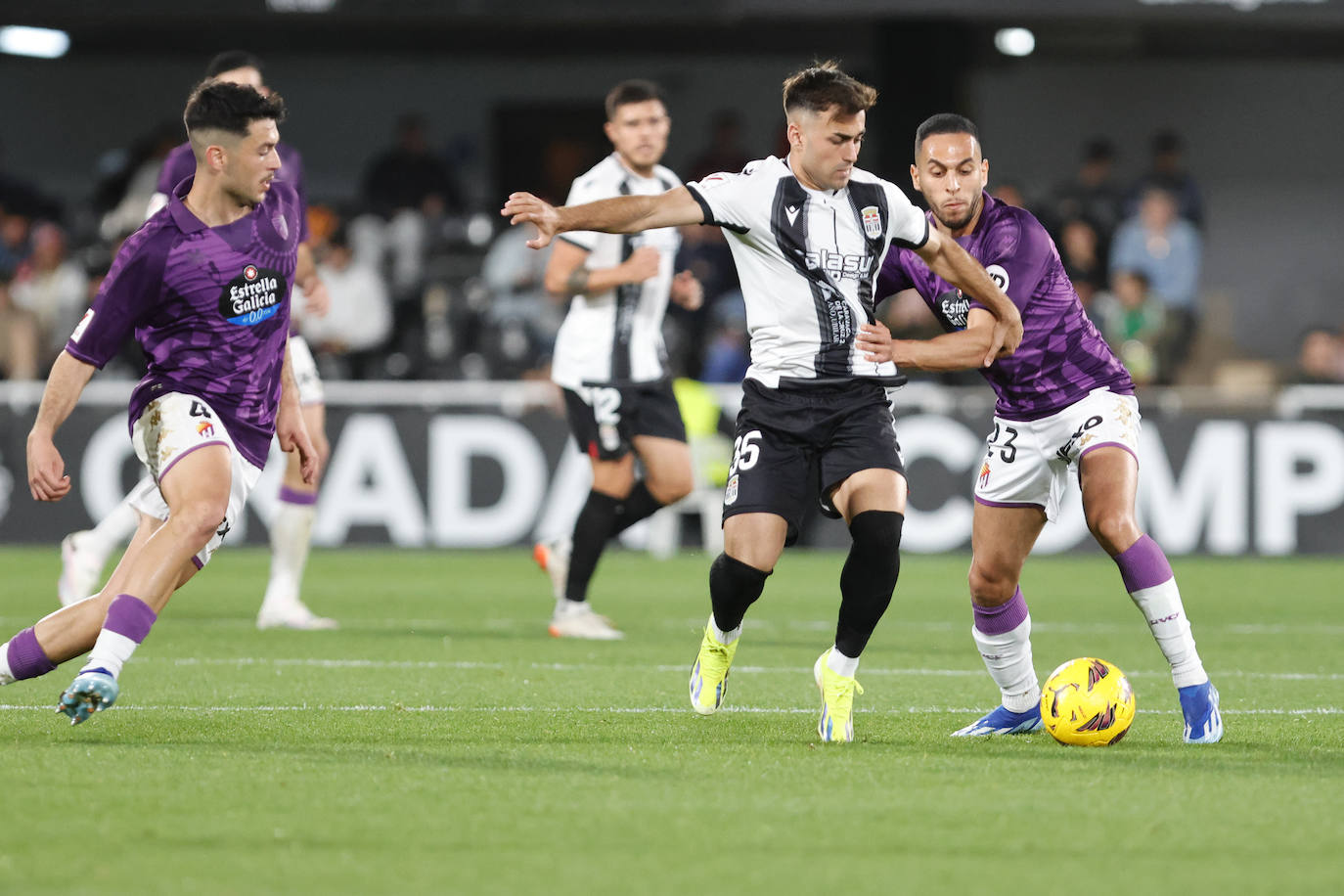 La victoria del Real Valladolid en Cartagena, en imágenes