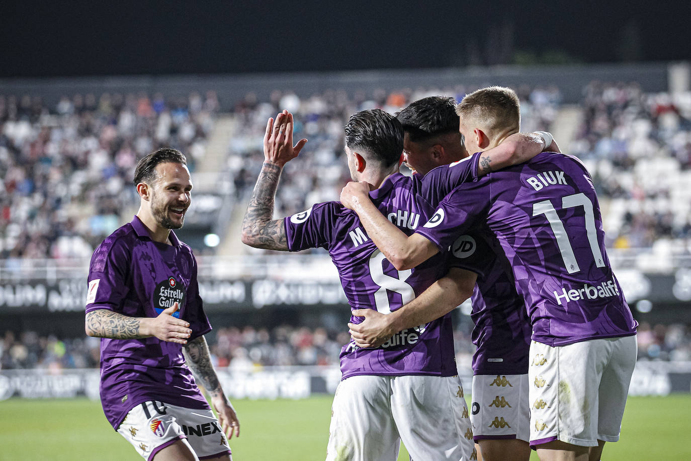 La victoria del Real Valladolid en Cartagena, en imágenes