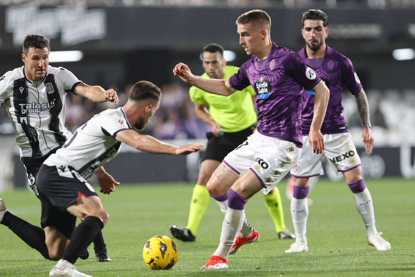 La victoria del Real Valladolid en Cartagena, en imágenes