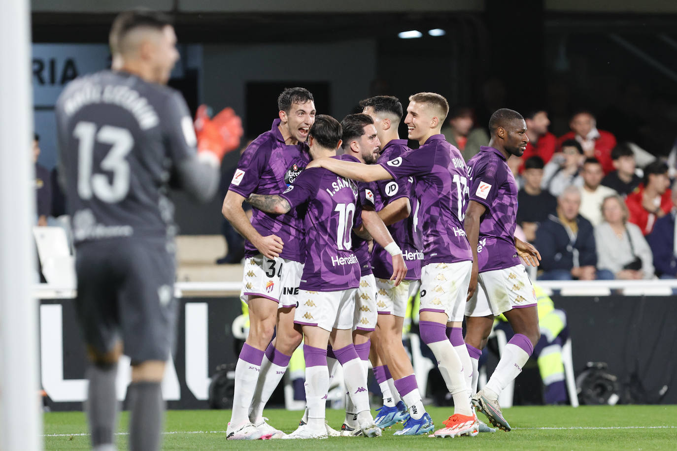 La victoria del Real Valladolid en Cartagena, en imágenes